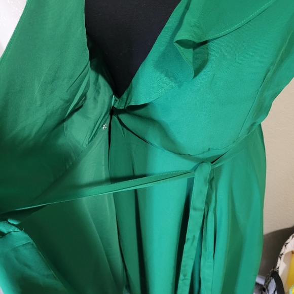 Spring dress - Picture 3 of 3